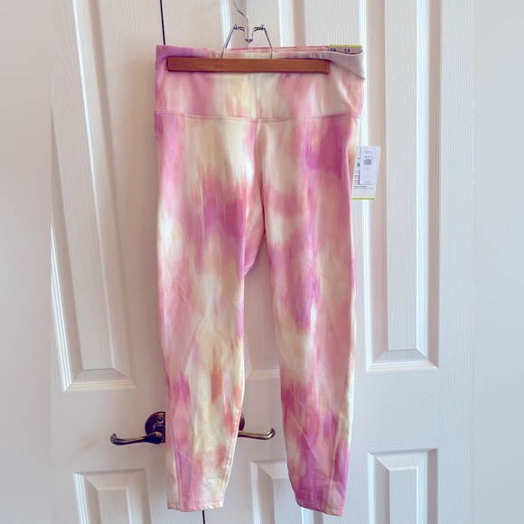 Old Navy 7/8 ankle go dry high rise athletic pants NWT - Picture 1 of 5